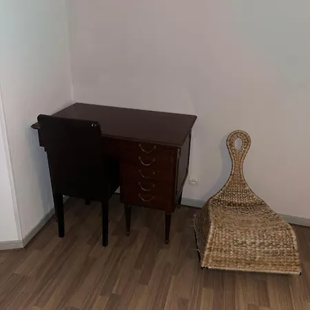 Le Petit Bonheur De La Haute *