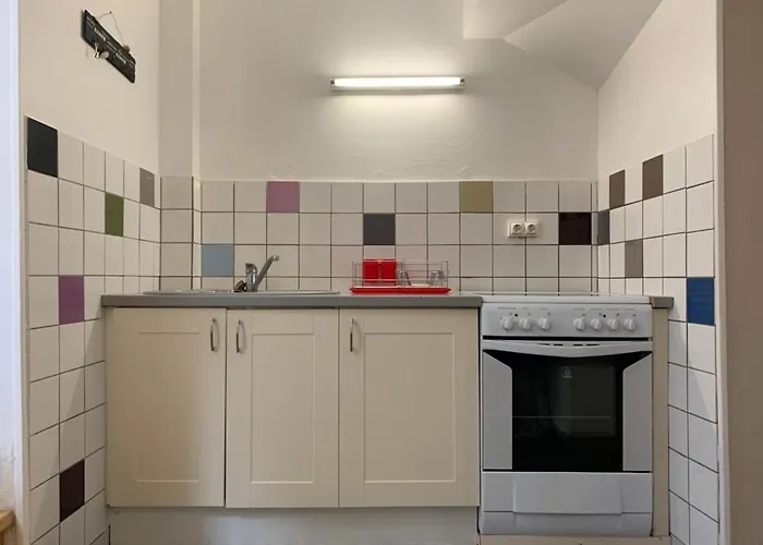 Le Petit Bonheur De La Haute *