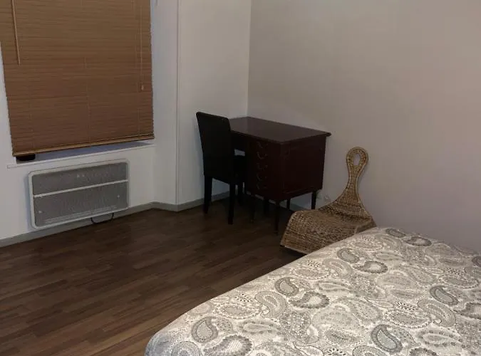 Le Petit Bonheur De La Haute